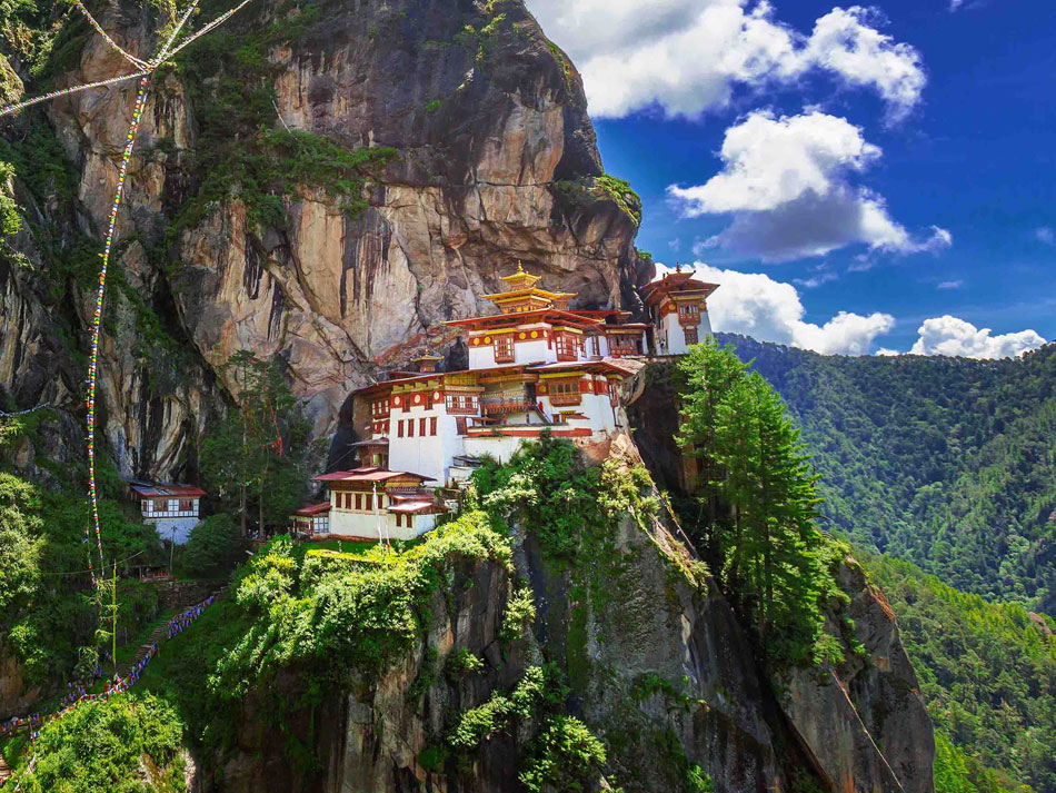 BHUTAN TOUR PACKAGE 4 NIGHTS 5 DAYS