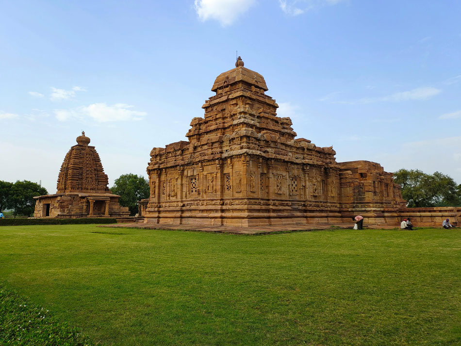 SOUTH KARNATAKA TOUR PACKAGE 2 NIGHTS 3 DAYS