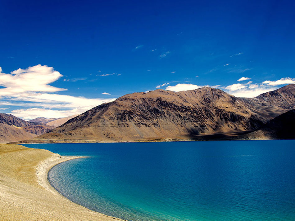 LADAKH SEASONAL TOUR PACKAGE 5 NIGHTS 6 DAYS