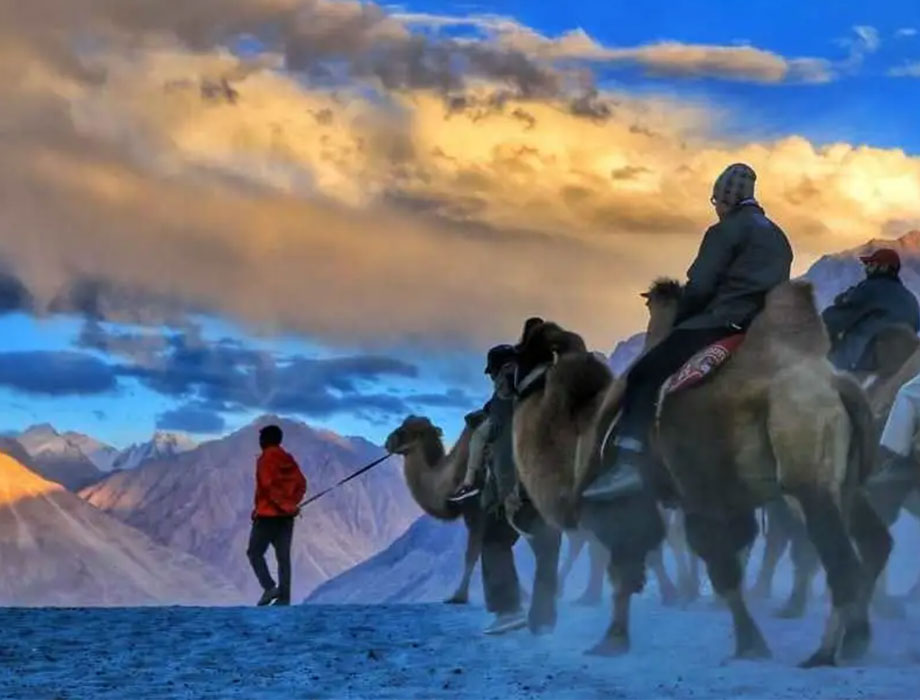 LADAKH SEASONAL TOUR PACKAGE 5 NIGHTS 6 DAYS